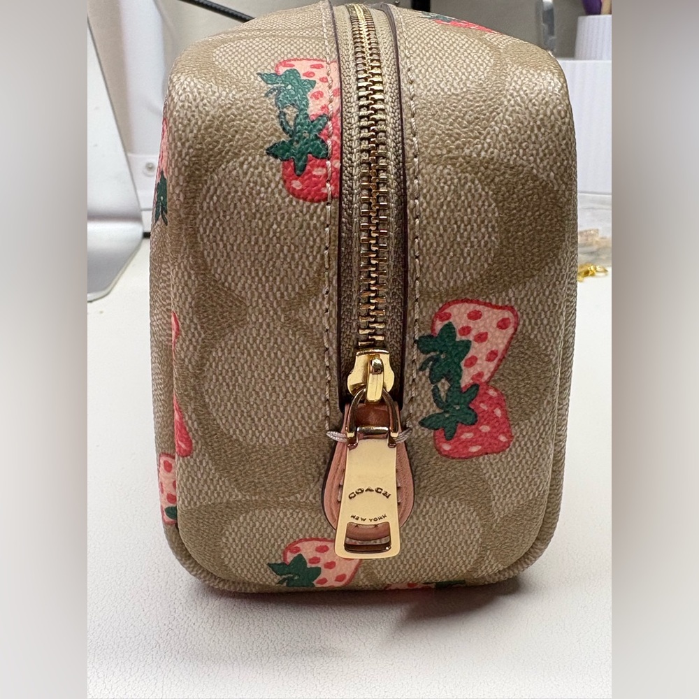 COACH Strawberry Print Cosmetic Pouch Coquette Makeup Bag - Picture 8 of 12